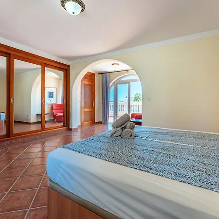 Rustic Spanish Saltwater Pool Villa Benalmádena